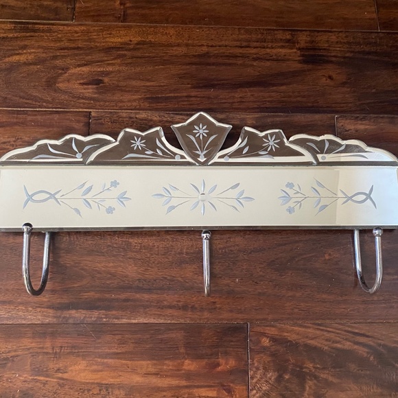 Mirrored Wall Hanging w/three hooks - Picture 2 of 2